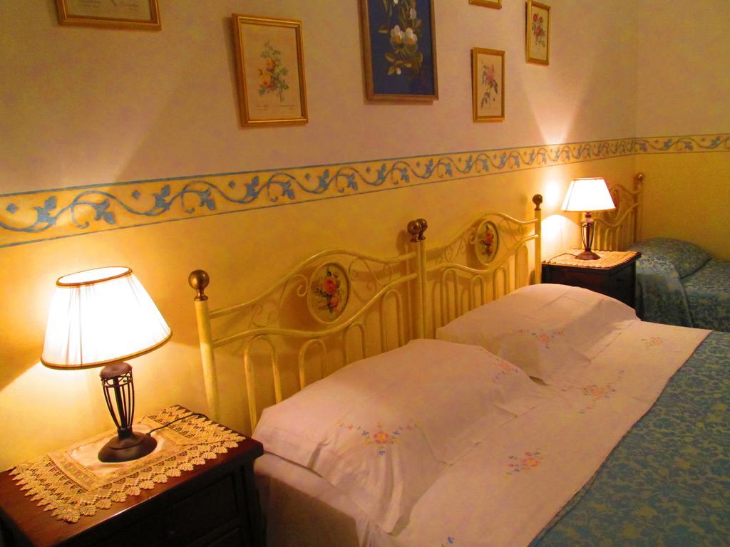 B&B Le Begonie Ascoli Piceno Szoba fotó