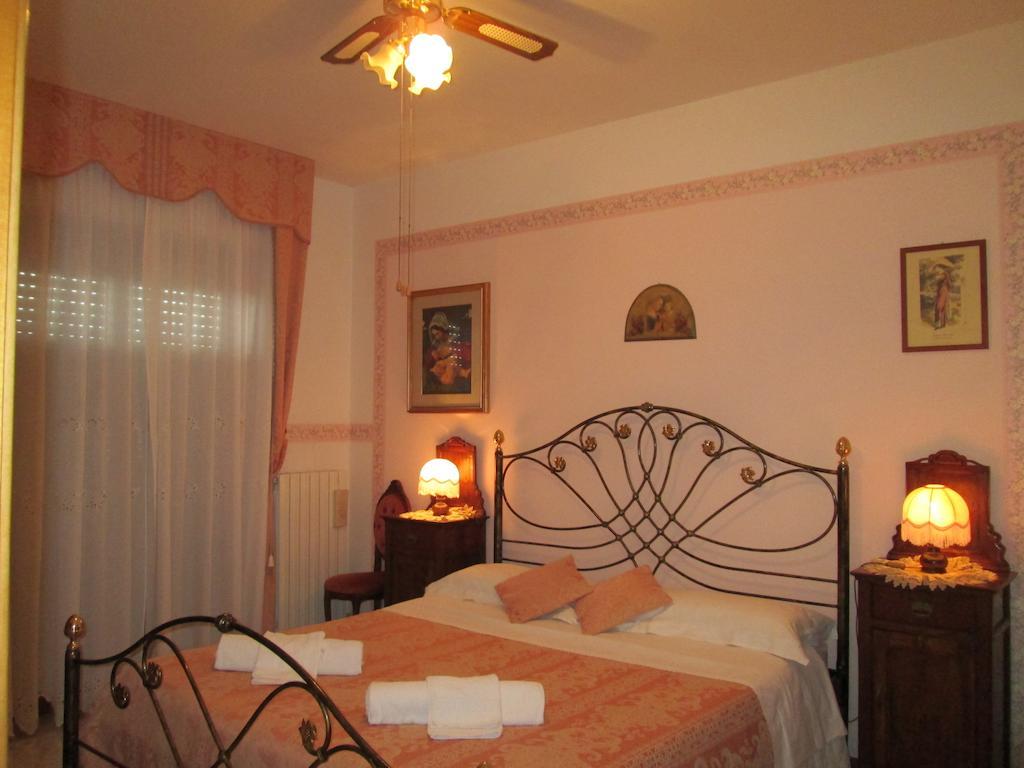 B&B Le Begonie Ascoli Piceno Szoba fotó